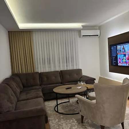 Family Apartment *